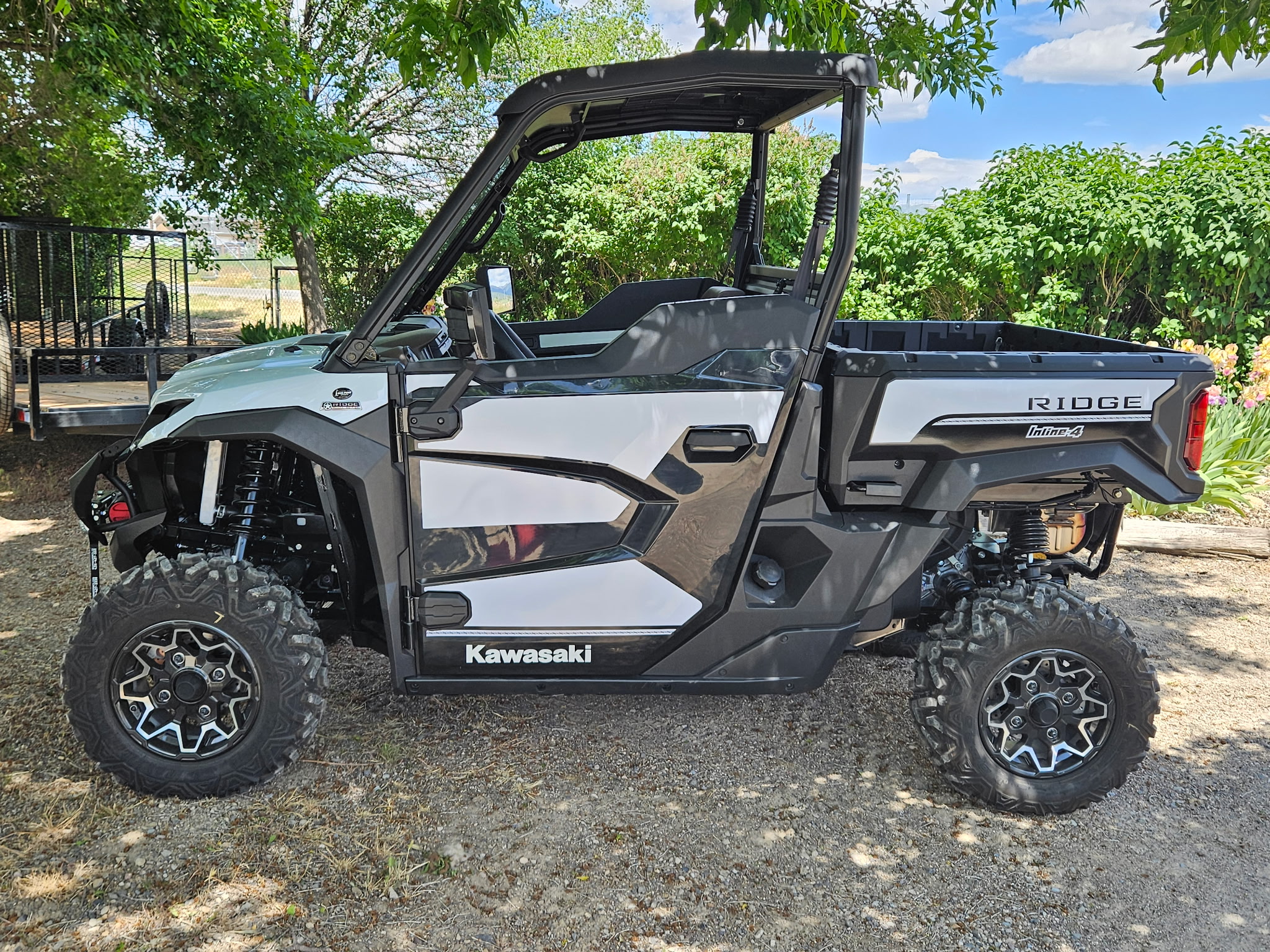 2-seater SxS: Kawasaki Ridge rental